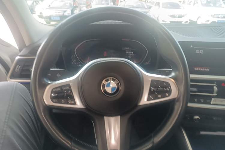 Used BMW 3 Series 2022 325i M Sport Package Steering Wheel