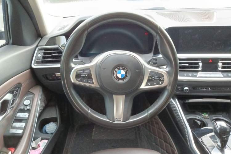 Used BMW 3 Series 2022 320Li M Sport Package Steering Wheel