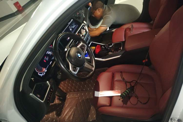 Used BMW 3 Series 2022 325i M Sport Package Steering Wheel