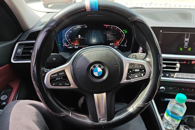 Used BMW 3 Series 2022 325Li M Sport Package Steering Wheel