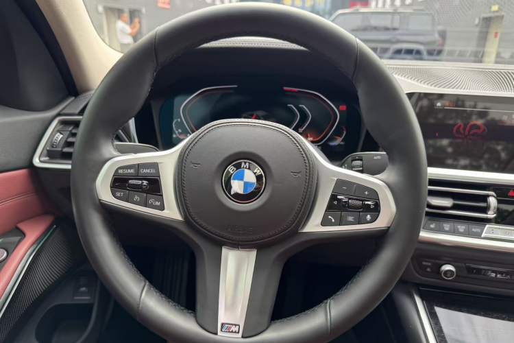 Used BMW 3 Series 2022 325Li M Sport Package Steering Wheel