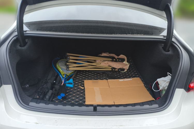 Used BMW 3 Series 2022 320i Sport Package Trunk