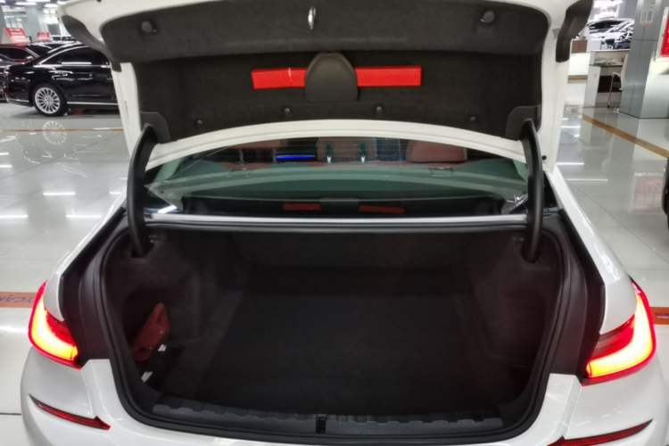 Used BMW 3 Series 2022 Updated 325Li M Sport Package Trunk