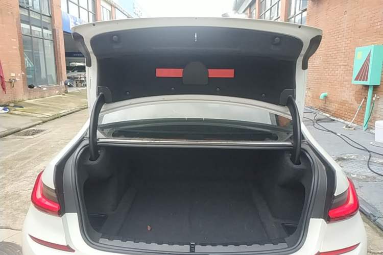 Used BMW 3 Series 2022 325i M Sport Package Trunk