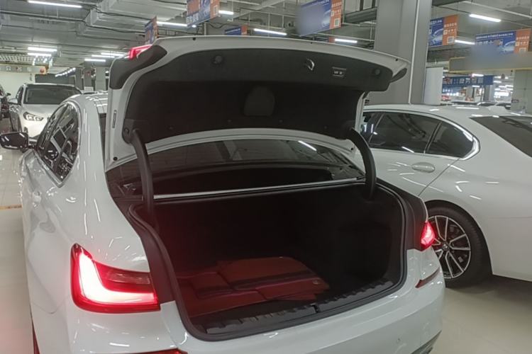 Used BMW 3 Series 2022 325Li M Sport Package Trunk