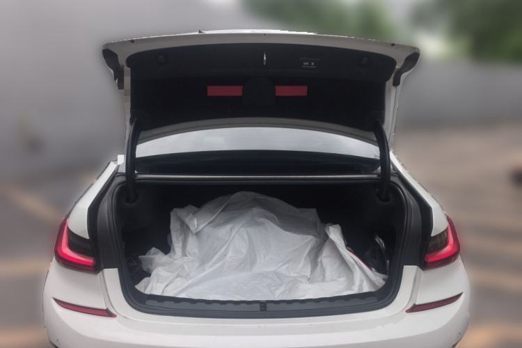 Used BMW 3 Series 2022 325Li M Sport Night Edition Package Trunk