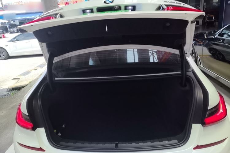 Used BMW 3 Series 2022 325i M Sport Package Trunk