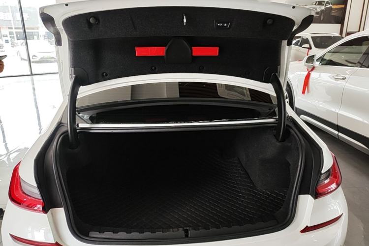 Used BMW 3 Series 2022 325Li M Sport Package Trunk