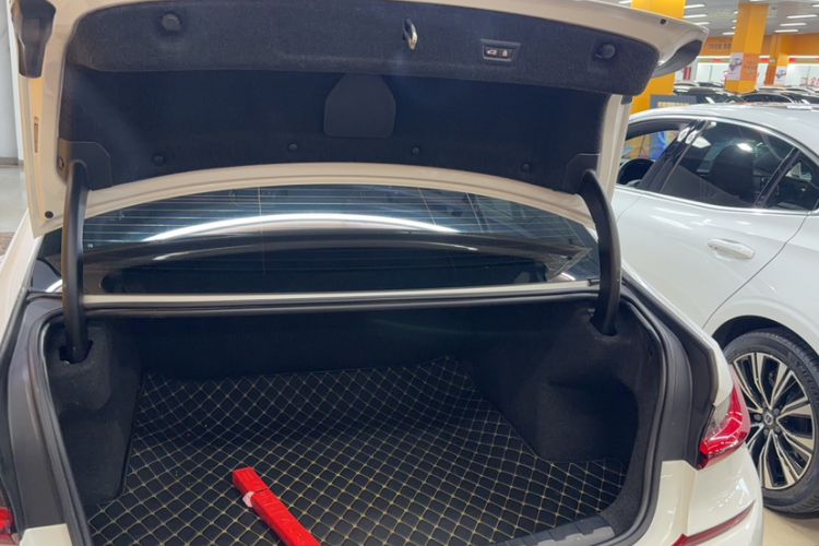 Used BMW 3 Series 2022 325Li M Sport Package Trunk