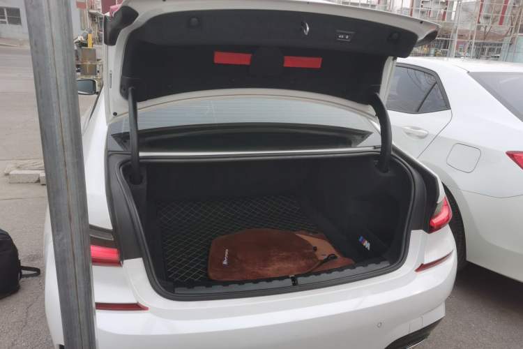 Used BMW 3 Series 2022 325Li M Sport Package Trunk