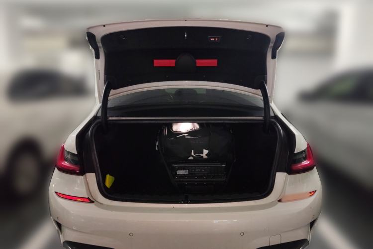 Used BMW 3 Series 2022 325Li M Sport Package Trunk