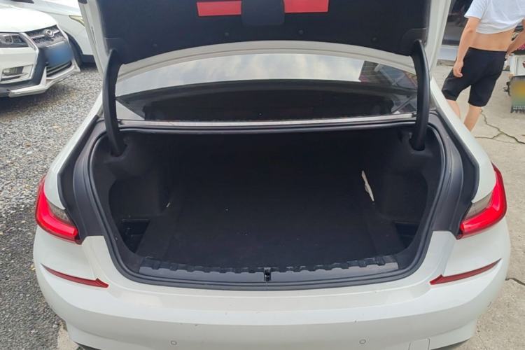 Used BMW 3 Series 2022 Updated 325Li M Sport Package Trunk