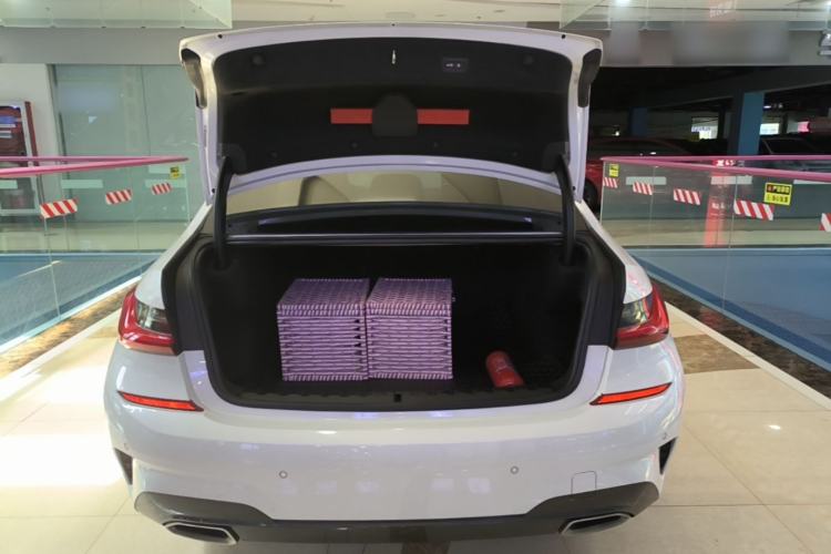 Used BMW 3 Series 2022 325Li M Sport Package Trunk
