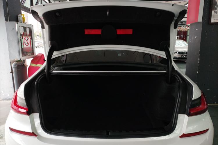 Used BMW 3 Series 2022 Restyled 320Li M Sport Package Trunk