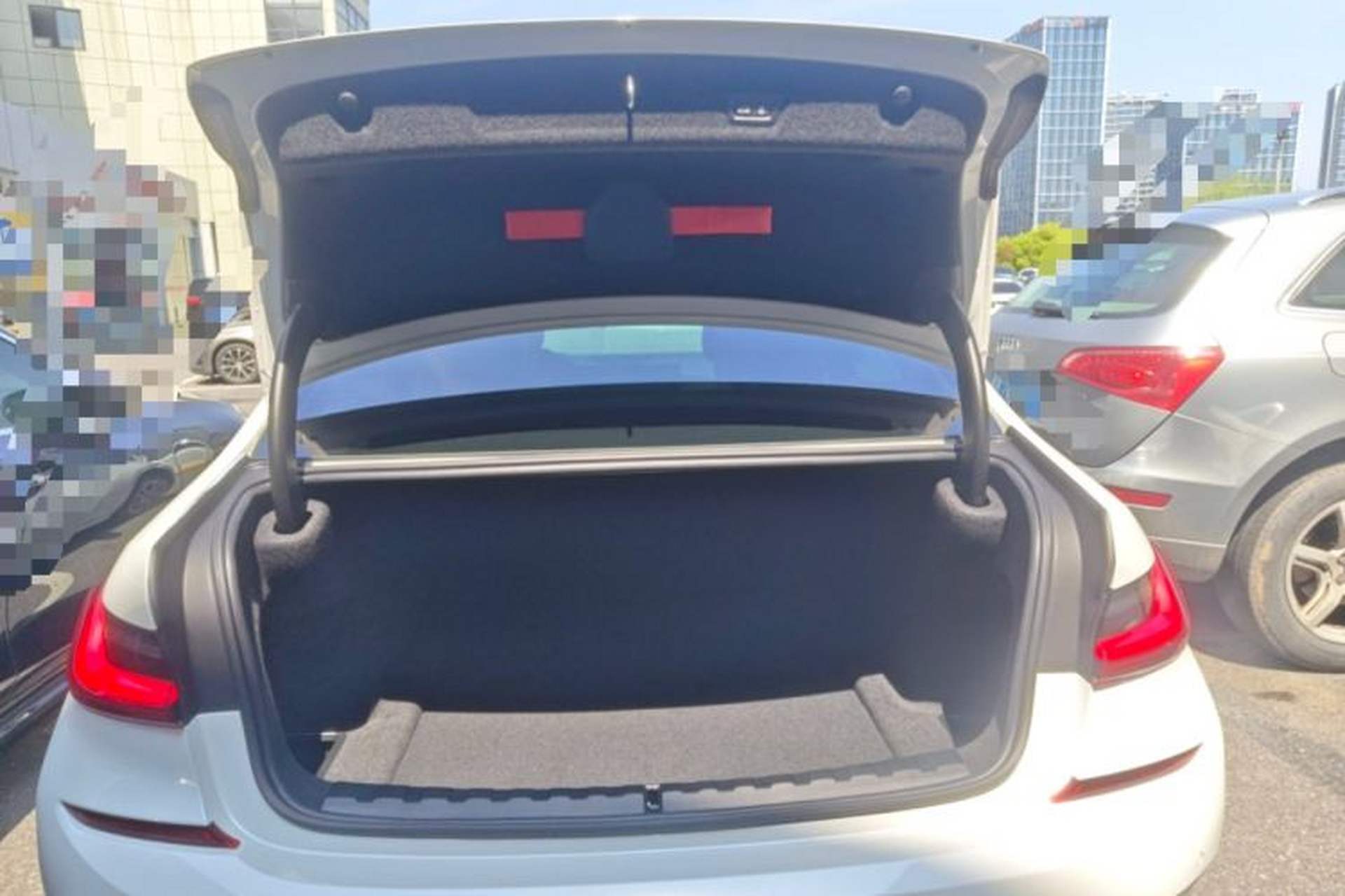 Used BMW 3 Series 2022 325Li M Sport Package Trunk