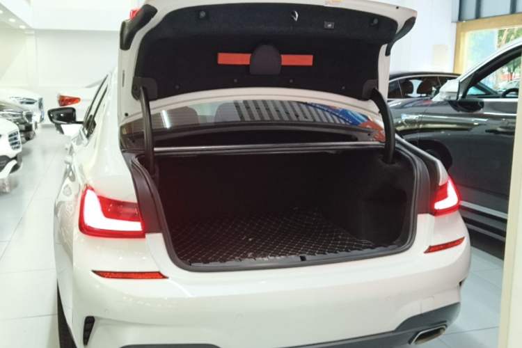 Used BMW 3 Series 2022 Restyled 320Li M Sport Package Trunk