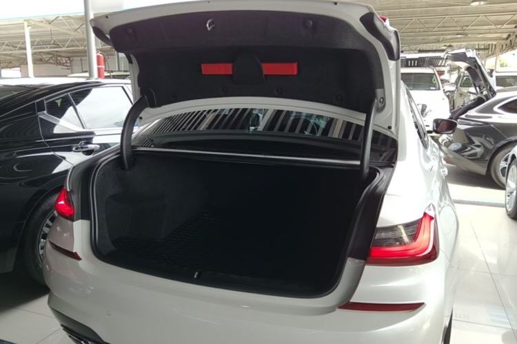 Used BMW 3 Series 2022 320Li M Sport Package Trunk