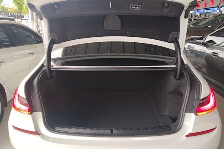 Used BMW 3 Series 2022 Restyled 330Li xDrive M Sport Night Edition Package Trunk