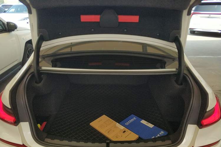 Used BMW 3 Series 2022 320Li M Sport Package Trunk