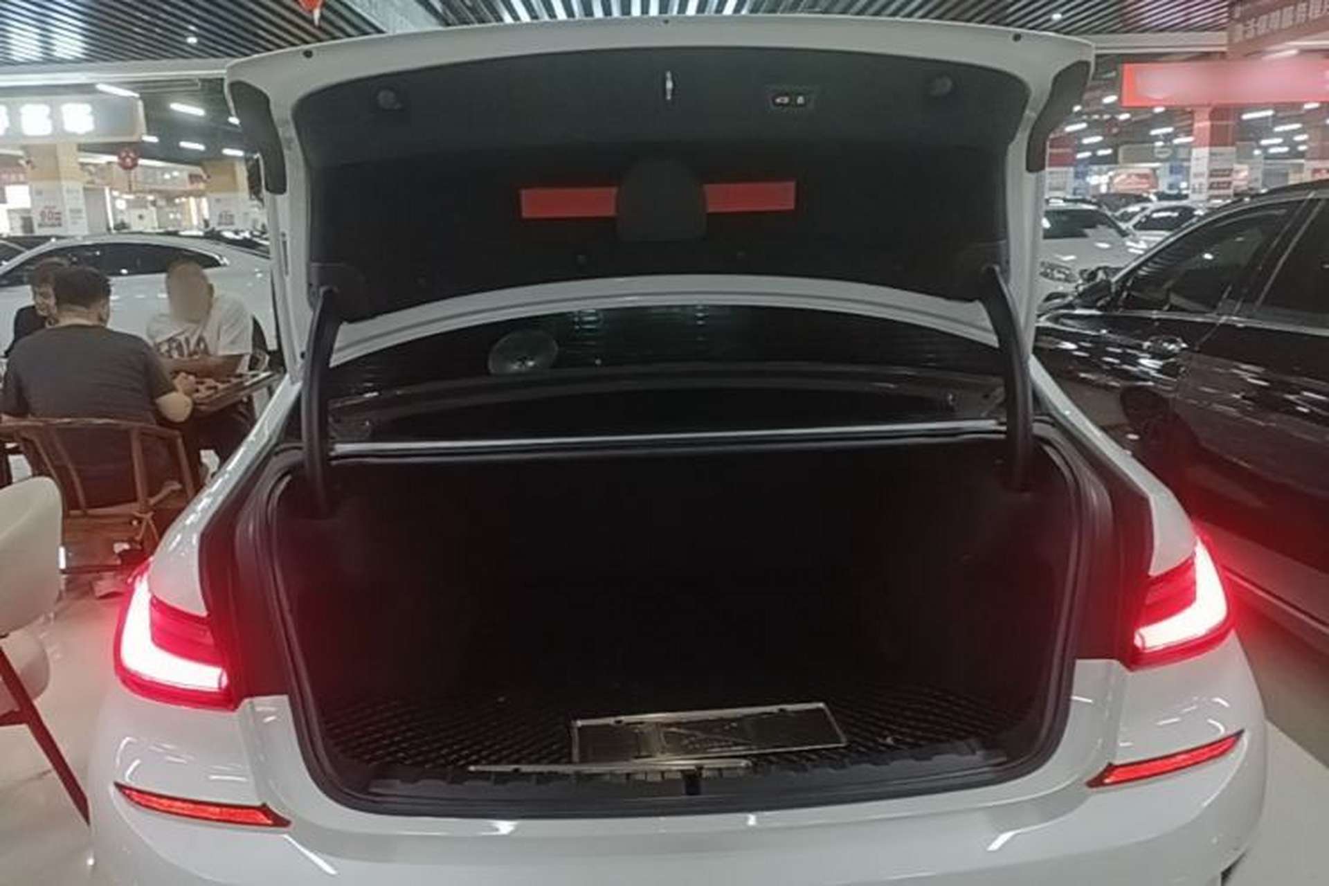 Used BMW 3 Series 2022 325Li M Sport Package Trunk