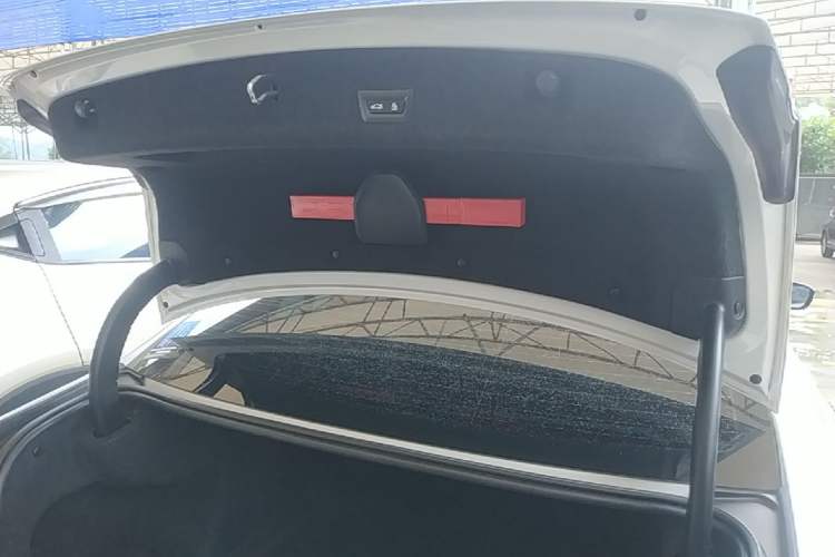 Used BMW 3 Series 2022 320Li M Sport Package Trunk