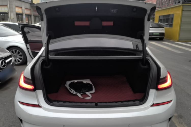 Used BMW 3 Series 2022 325Li M Sport Night Edition Package Trunk