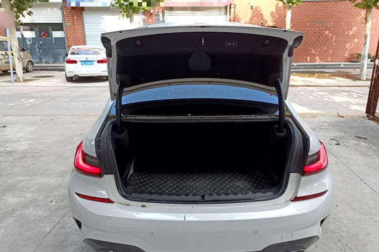 Used BMW 3 Series 2022 325Li M Sport Package Trunk