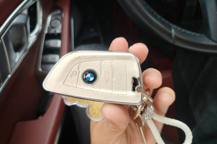 Used BMW 3 Series 2022 325Li M Sport Package Vehicle Key