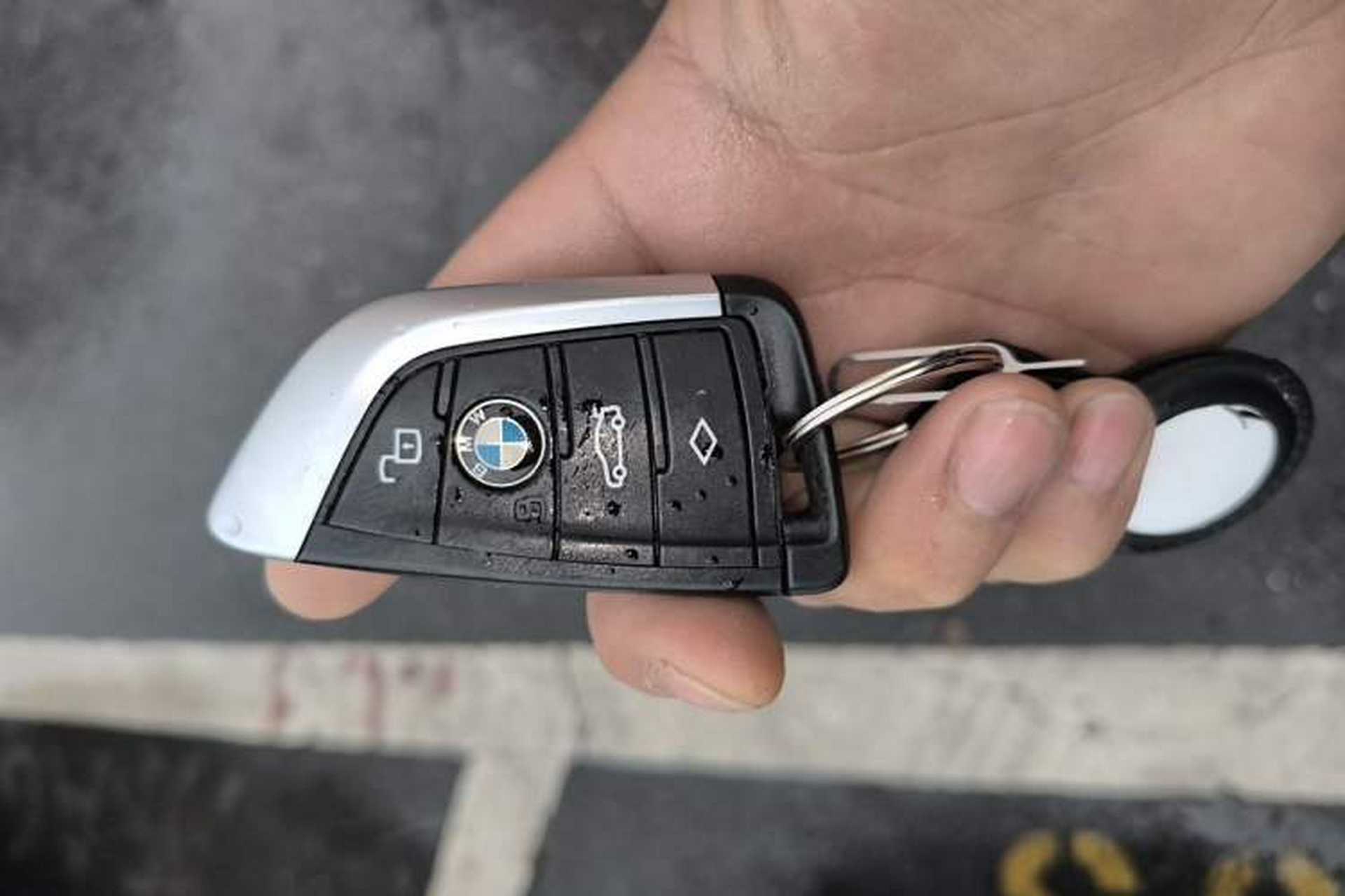 Used BMW 3 Series 2022 Updated 320i Sport Package Vehicle Key