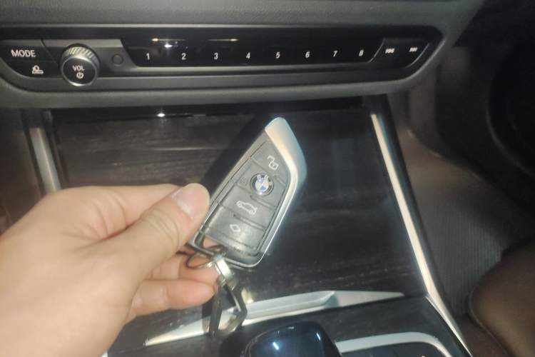 Used BMW 3 Series 2022 Updated 325Li M Sport Package Vehicle Key