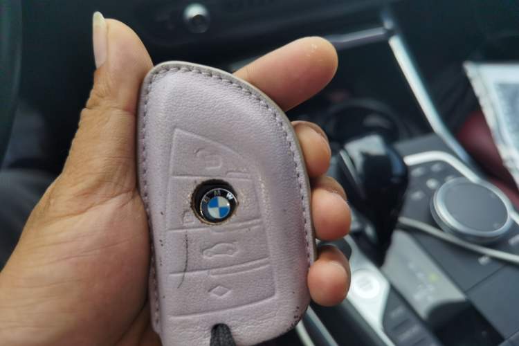 Used BMW 3 Series 2022 Updated 325i M Sport Package Vehicle Key