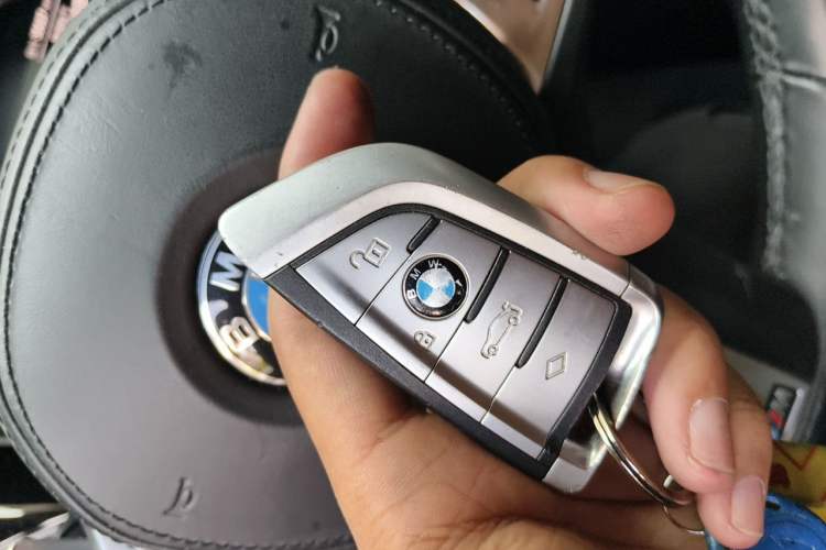 Used BMW 3 Series 2022 Restyled 325Li M Sport Night Edition Package Vehicle Key