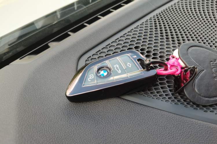 Used BMW 3 Series 2022 325Li M Sport Package Vehicle Key