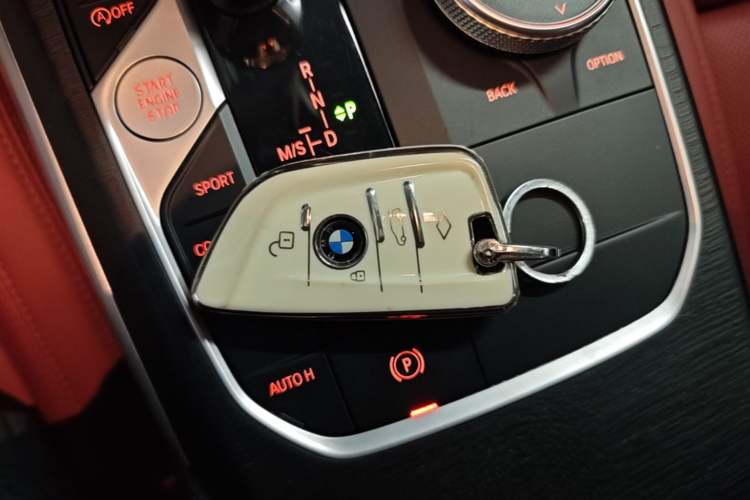 Used BMW 3 Series 2022 325i M Sport Package Vehicle Key