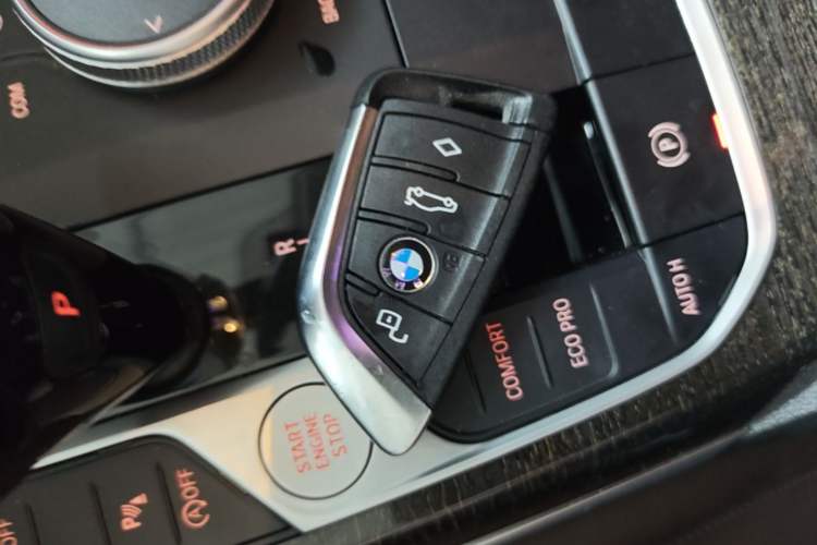 Used BMW 3 Series 2022 325Li M Sport Package Vehicle Key