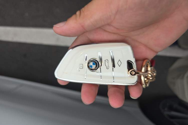 Used BMW 3 Series 2022 325Li M Sport Package Vehicle Key