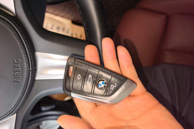 Used BMW 3 Series 2022 Restyled 320Li M Sport Package Vehicle Key