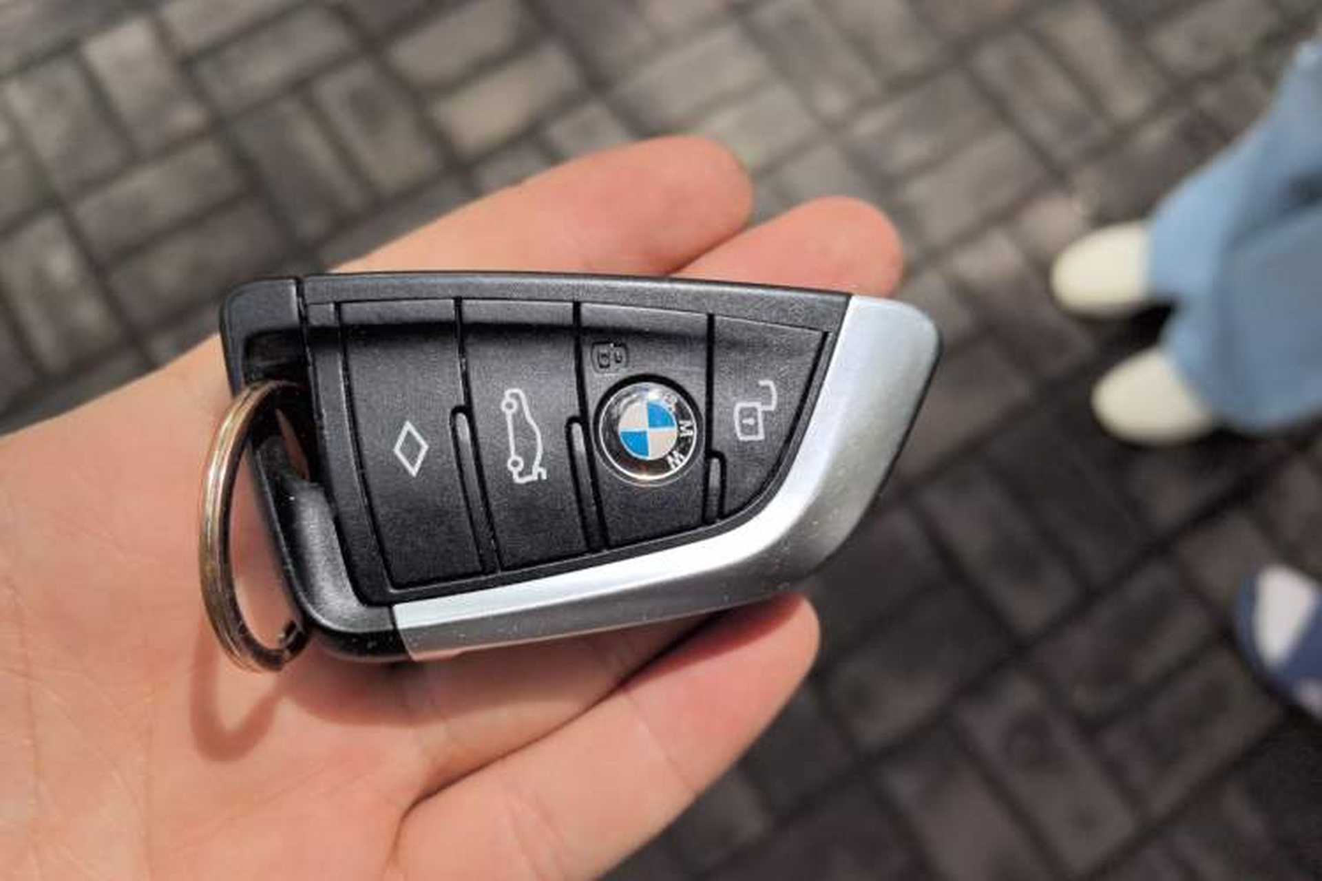 Used BMW 3 Series 2022 325Li M Sport Package Vehicle Key