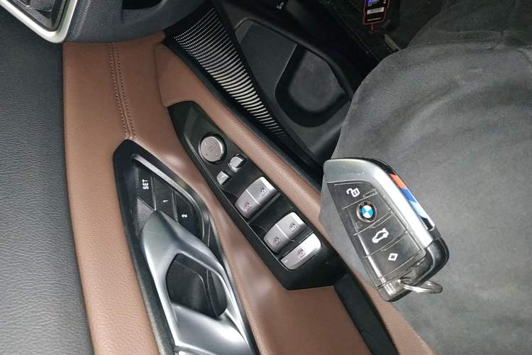 Used BMW 3 Series 2022 Restyled 320Li M Sport Package Vehicle Key