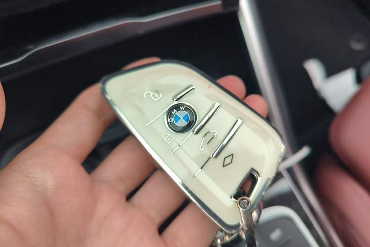 Used BMW 3 Series 2022 325Li M Sport Package Vehicle Key