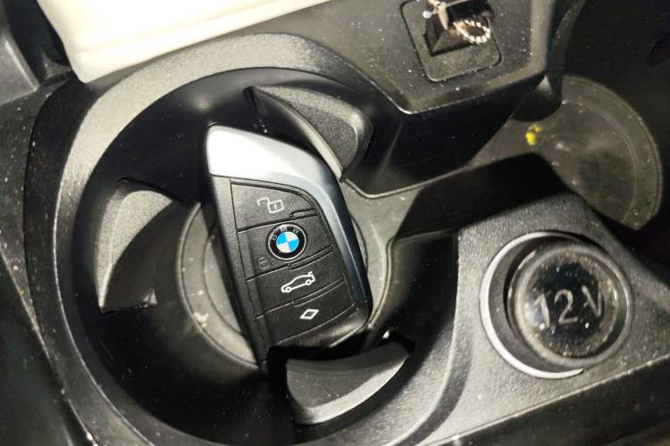 Used BMW 3 Series 2022 325Li M Sport Package Vehicle Key