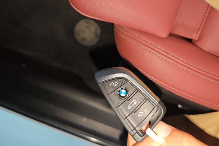 Used BMW 3 Series 2022 325i M Sport Package Vehicle Key