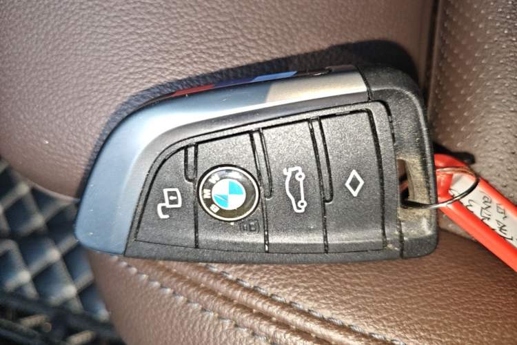 Used BMW 3 Series 2022 325i M Sport Package Vehicle Key