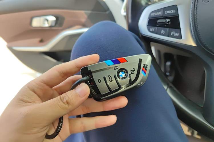 Used BMW 3 Series 2022 325Li M Sport Package Vehicle Key