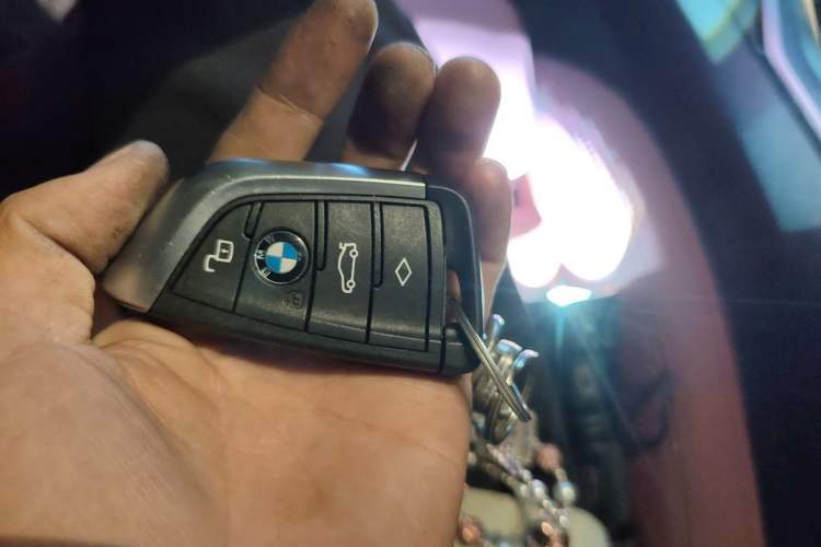 Used BMW 3 Series 2022 325Li M Sport Package Vehicle Key