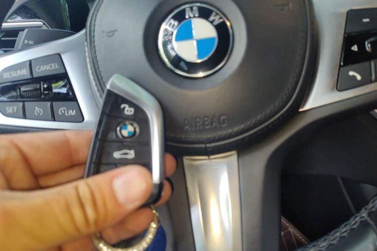 Used BMW 3 Series 2022 325Li M Sport Package Vehicle Key