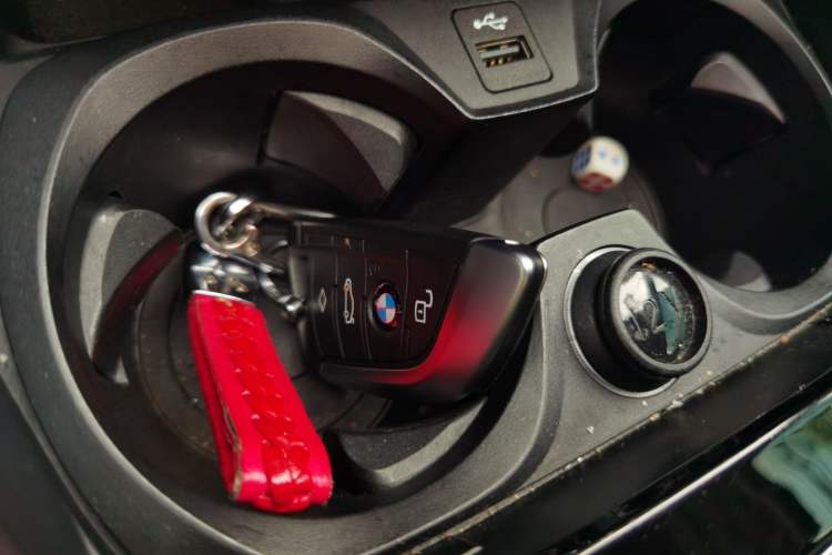 Used BMW 3 Series 2022 Updated 320i Sport Package Vehicle Key