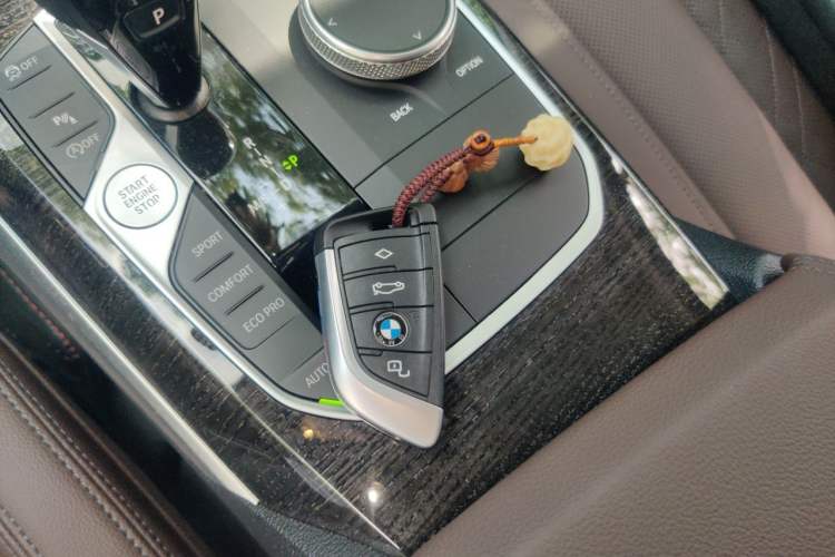 Used BMW 3 Series 2022 325Li M Sport Package Vehicle Key