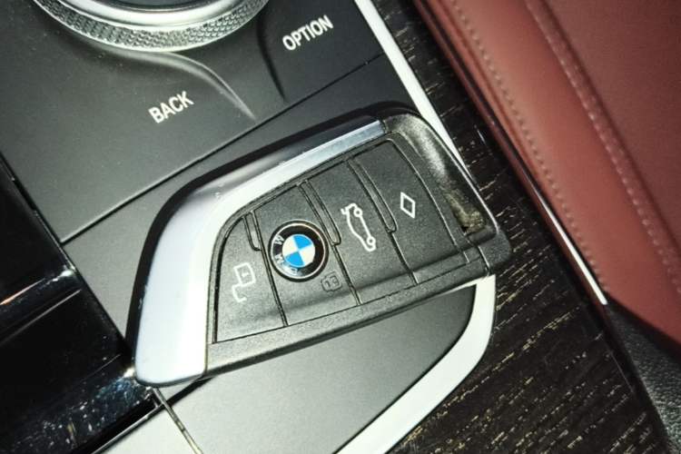 Used BMW 3 Series 2022 Updated 325Li M Sport Package Vehicle Key