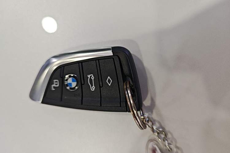 Used BMW 3 Series 2022 Updated 325Li M Sport Package Vehicle Key